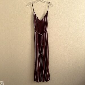 ☃️3 for $30☃️ Capri Length Jumpsuit